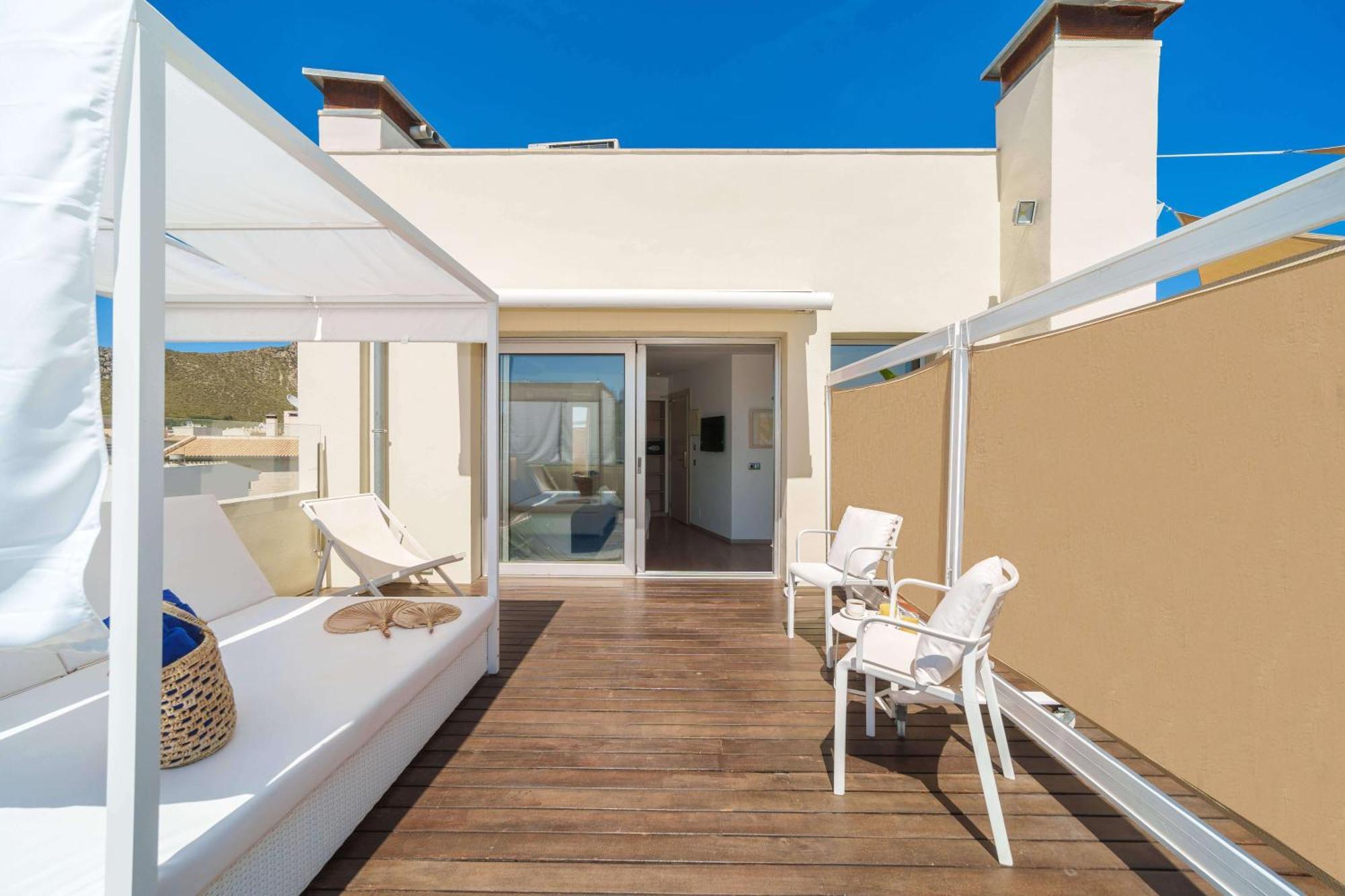 Mar Calma Hotel Port de Pollenca Bagian luar foto